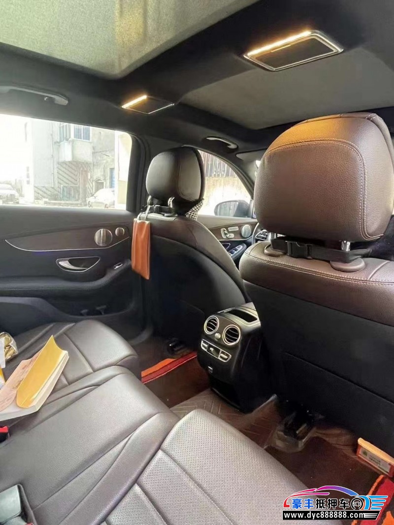 21年奔驰GLC轿车抵押车出售