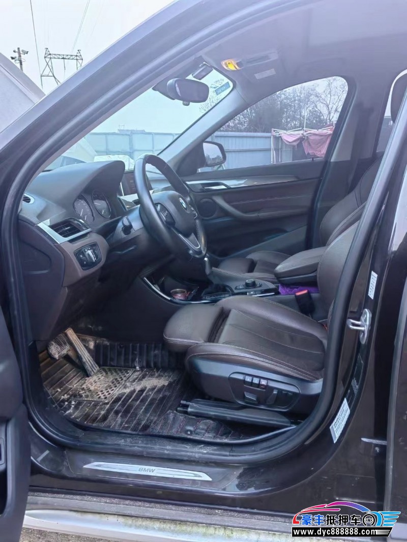 19年宝马X1轿车抵押车出售