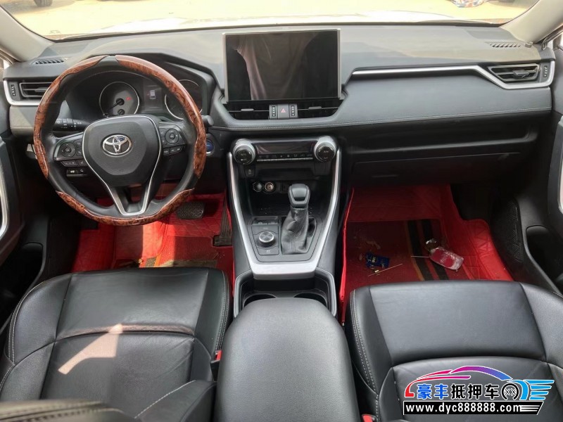 21年丰田威兰达SUV抵押车出售