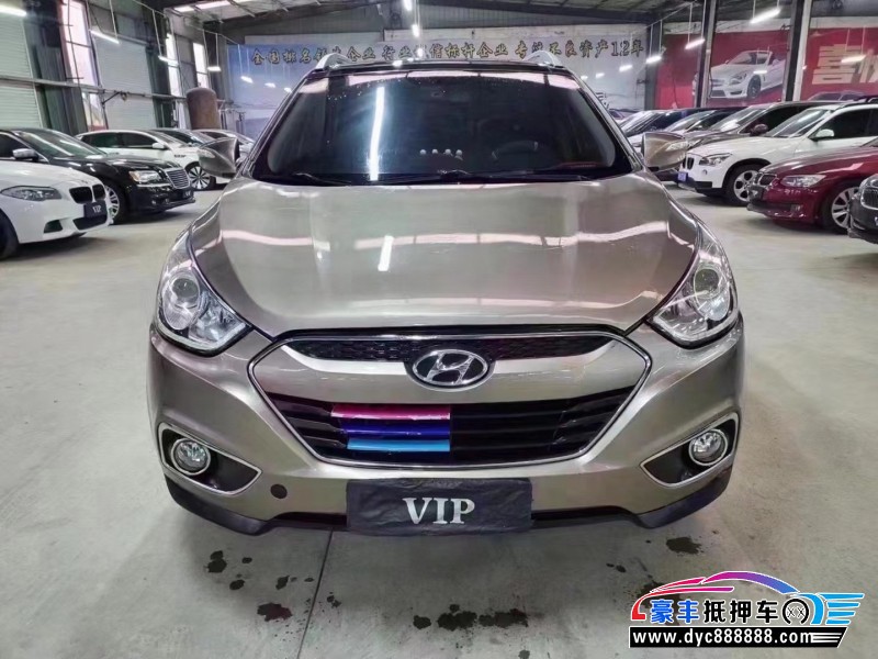 12年现代ix35轿车抵押车出售