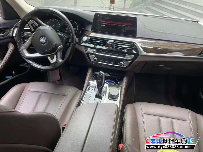 19年宝马5系轿车抵押车出售