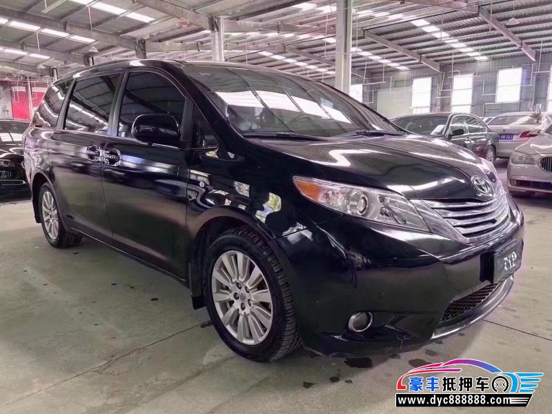 18年丰田塞纳轿车抵押车出售