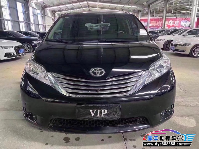 18年丰田塞纳轿车抵押车出售