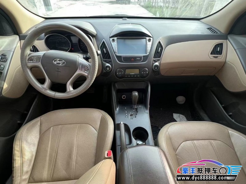 15年现代ix35SUV抵押车出售