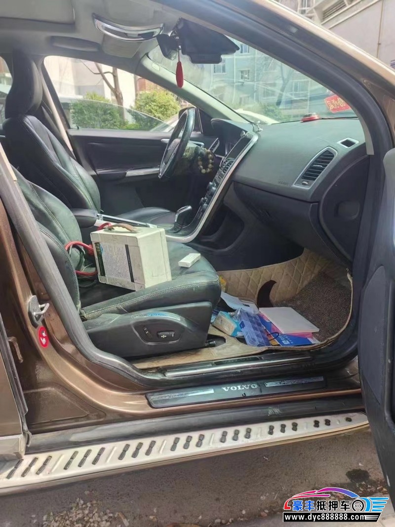 14年沃尔沃XC60SUV抵押车出售