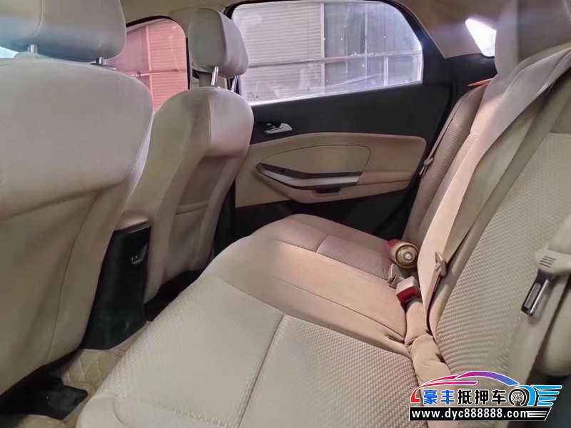 17年福特福睿斯轿车抵押车出售