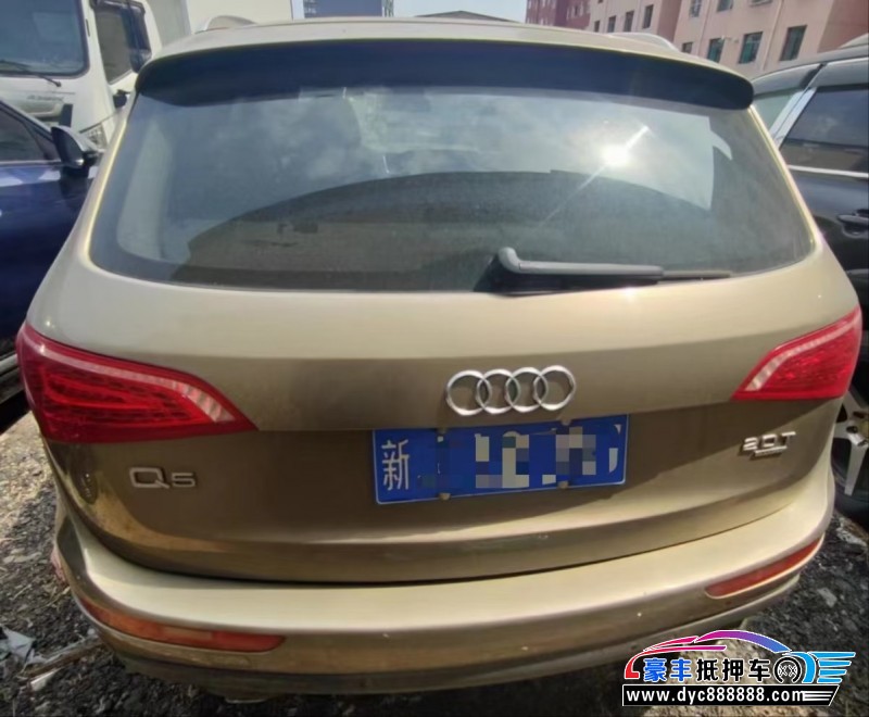 10年奥迪Q5轿车抵押车出售