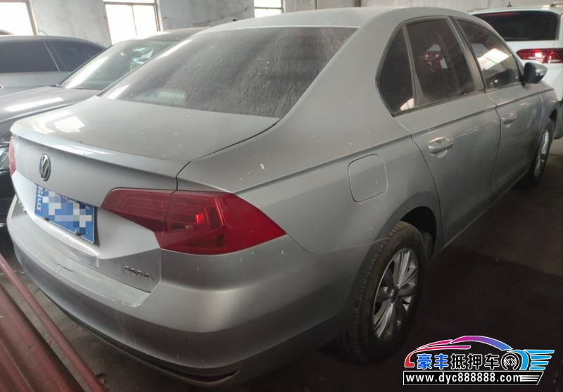 18年大众宝来轿车抵押车出售
