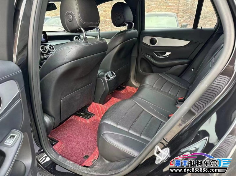 17年奔驰GLC轿车抵押车出售