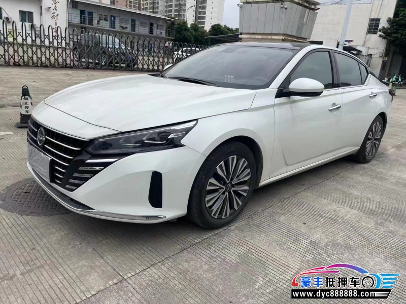 23年日产天籁轿车抵押车出售