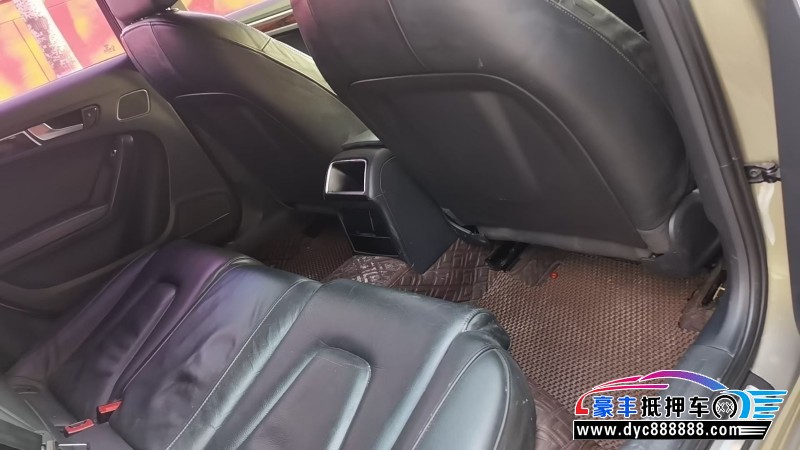 12年奥迪A4轿车抵押车出售