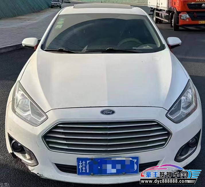 17年福特福睿斯轿车抵押车出售