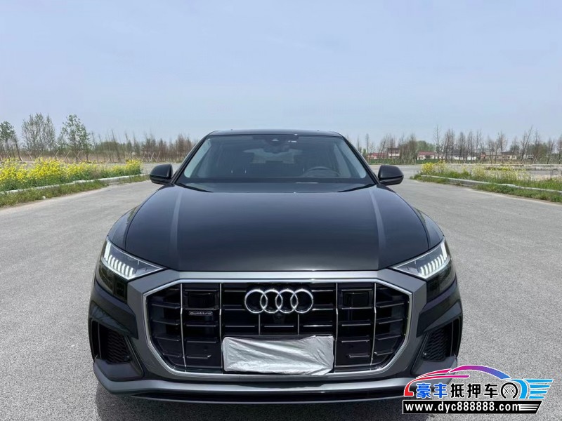 23年奥迪Q8轿车抵押车出售