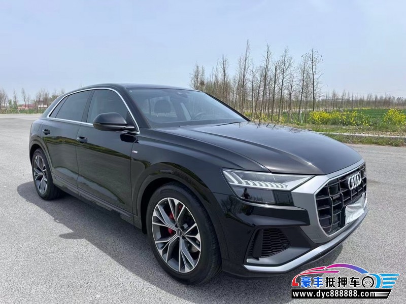 23年奥迪Q8轿车抵押车出售