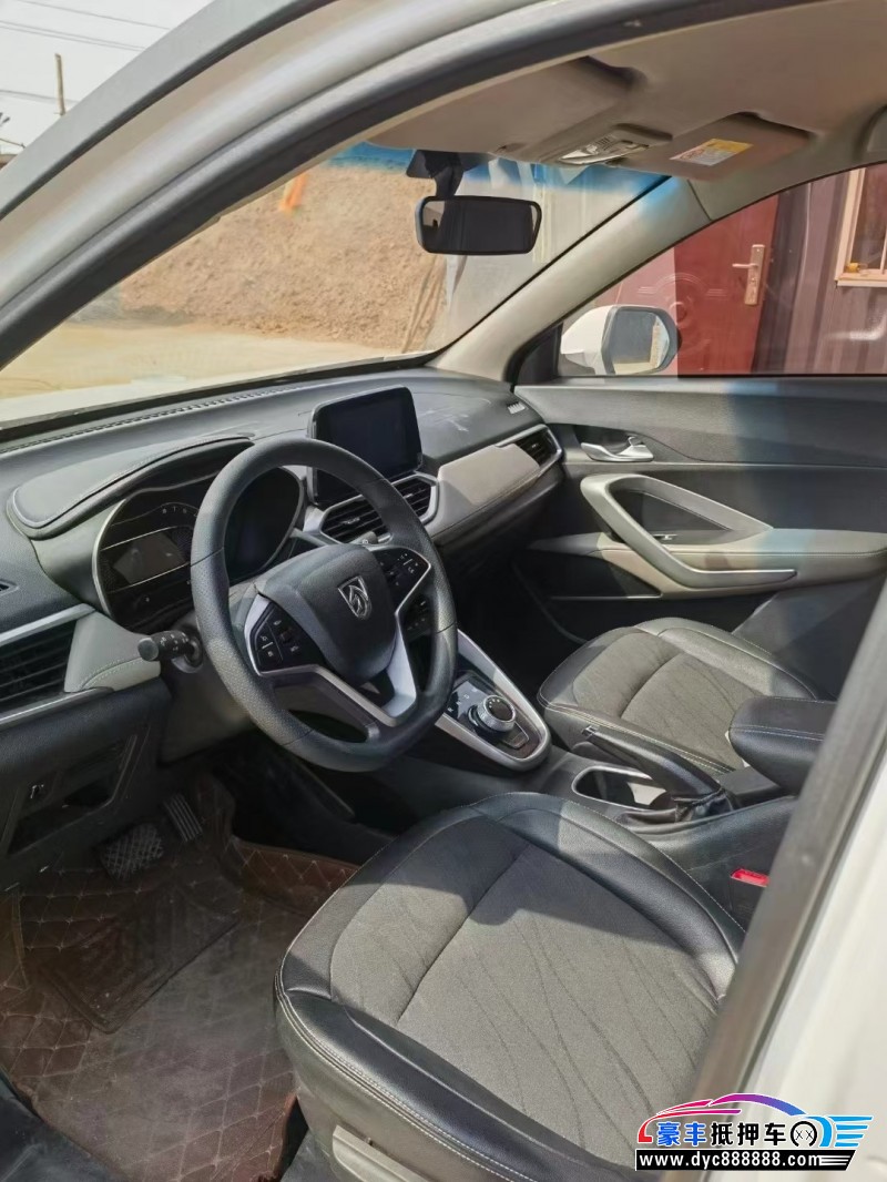 17年宝骏510轿车抵押车出售