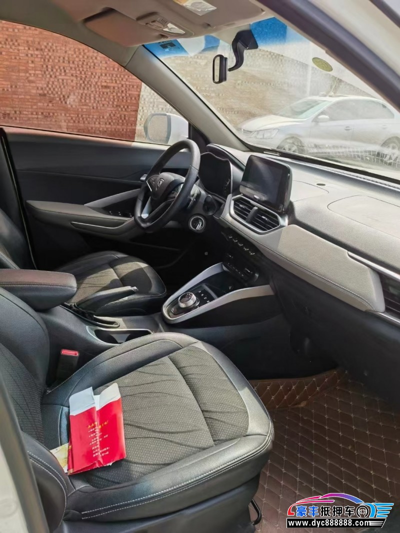 17年宝骏510轿车抵押车出售