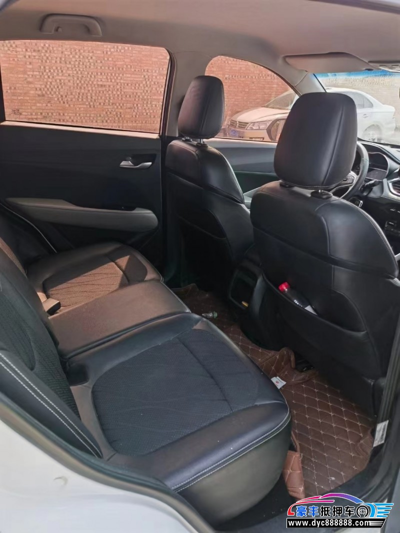 17年宝骏510轿车抵押车出售