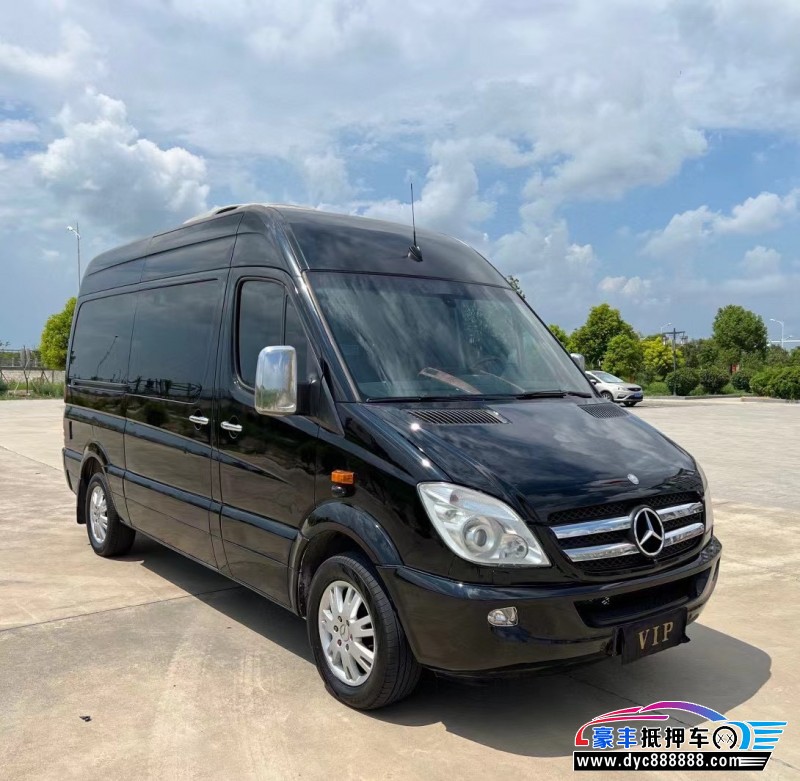 14年奔驰斯宾特轿车抵押车出售