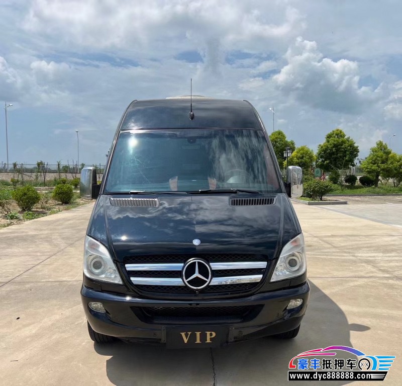 14年奔驰斯宾特轿车抵押车出售