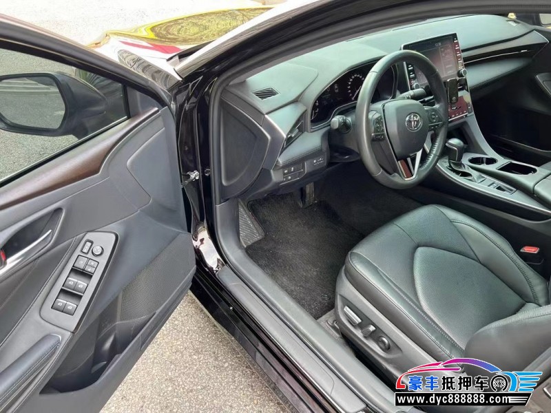 22年丰田亚洲龙轿车抵押车出售