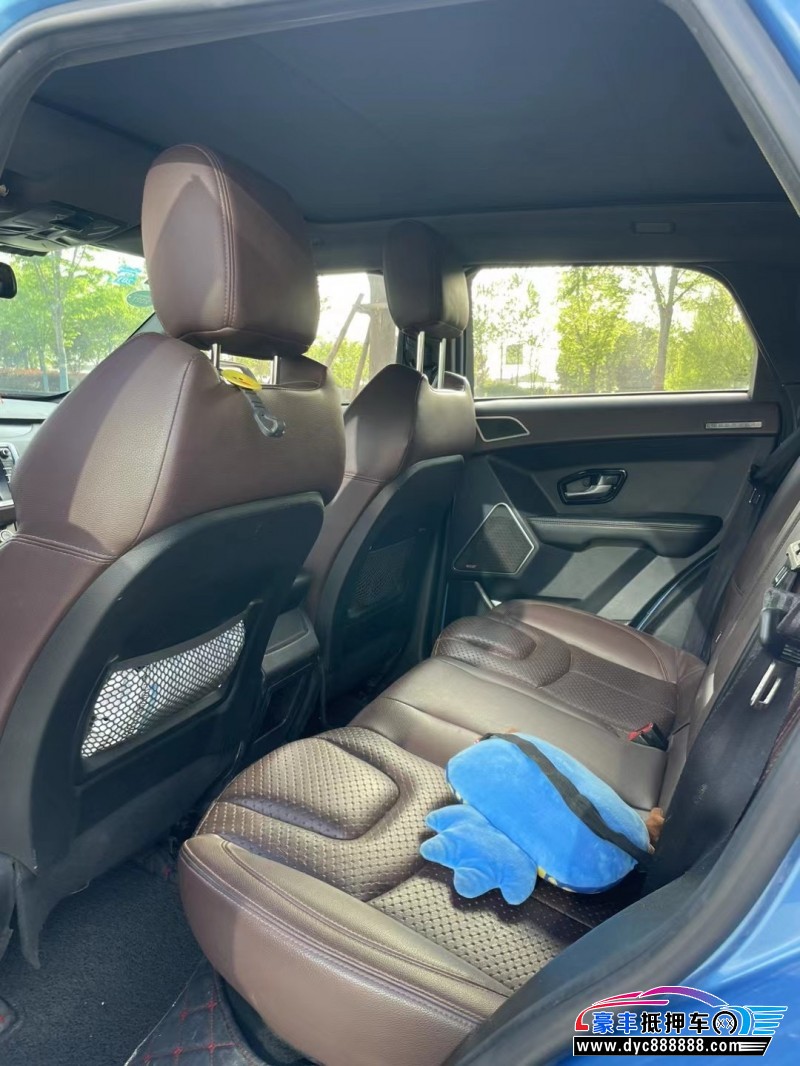 17年陆风X7轿车抵押车出售