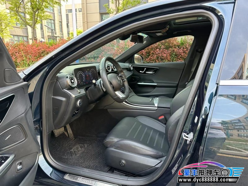 22年奔驰C轿车抵押车出售