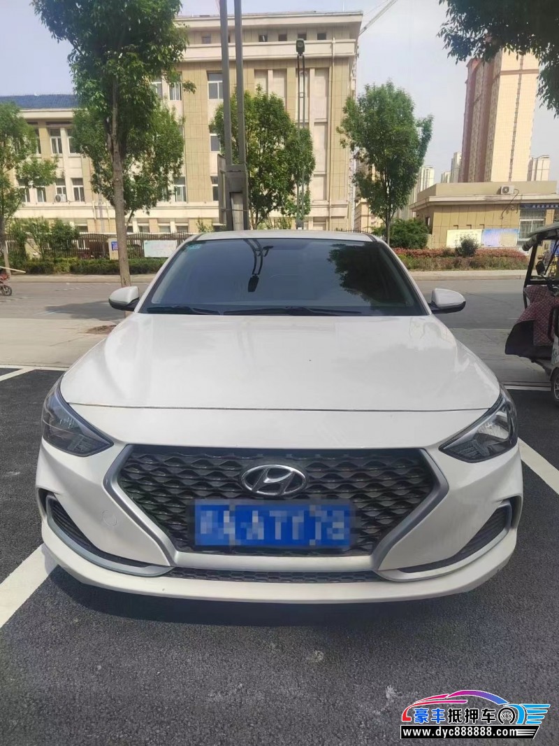 20年现代悦动轿车抵押车出售