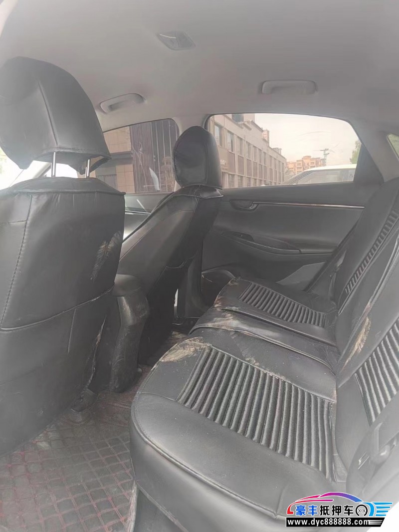 20年现代悦动轿车抵押车出售