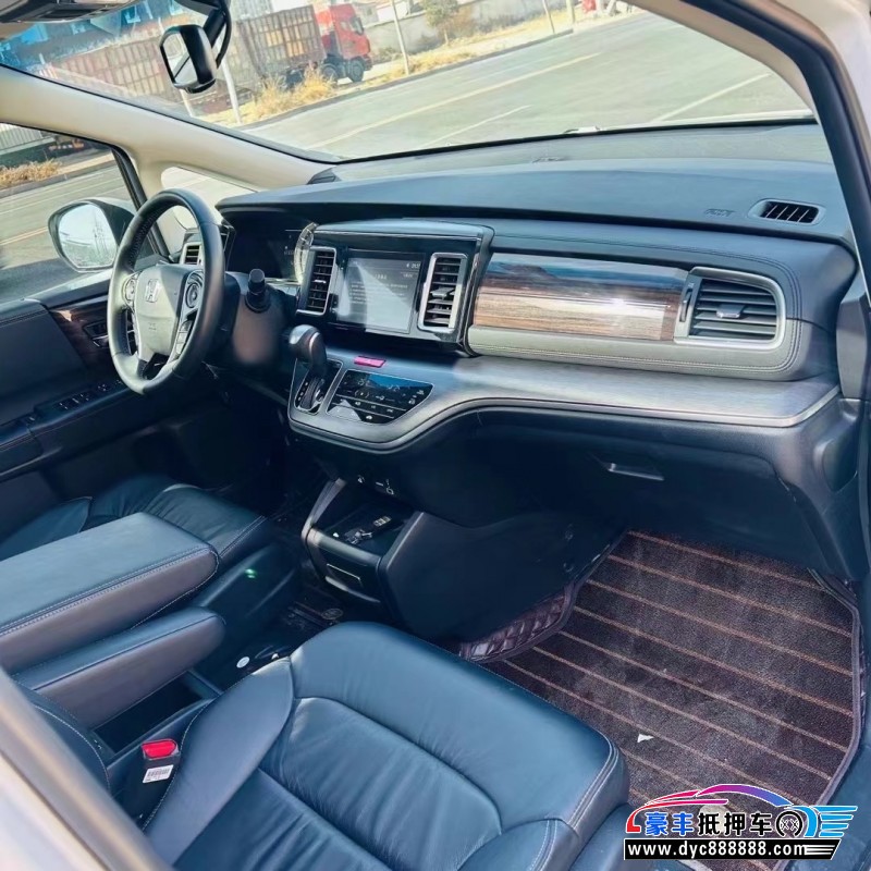 20年本田艾力绅轿车抵押车出售