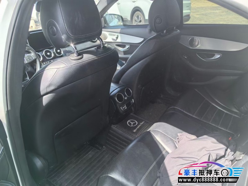 15年奔驰C轿车抵押车出售