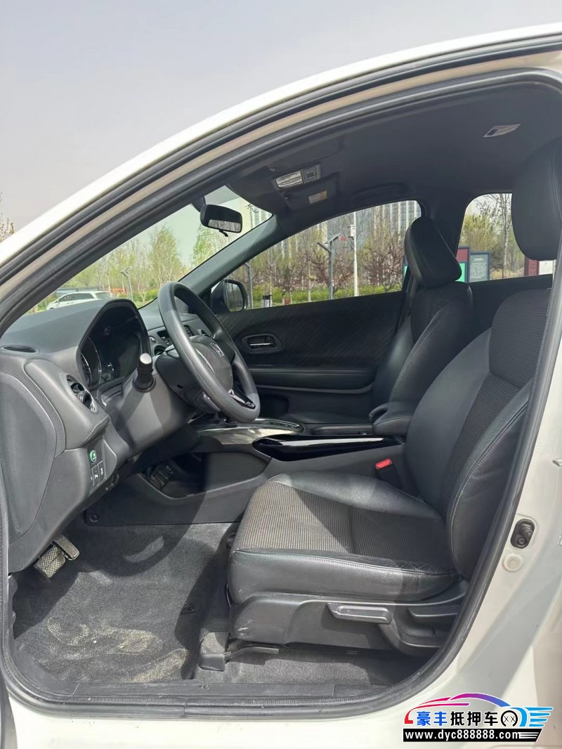 17年本田XRV轿车抵押车出售