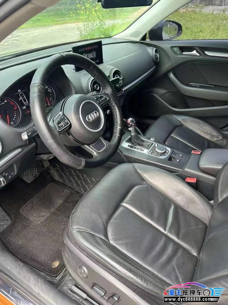 14年奥迪A3轿车抵押车出售