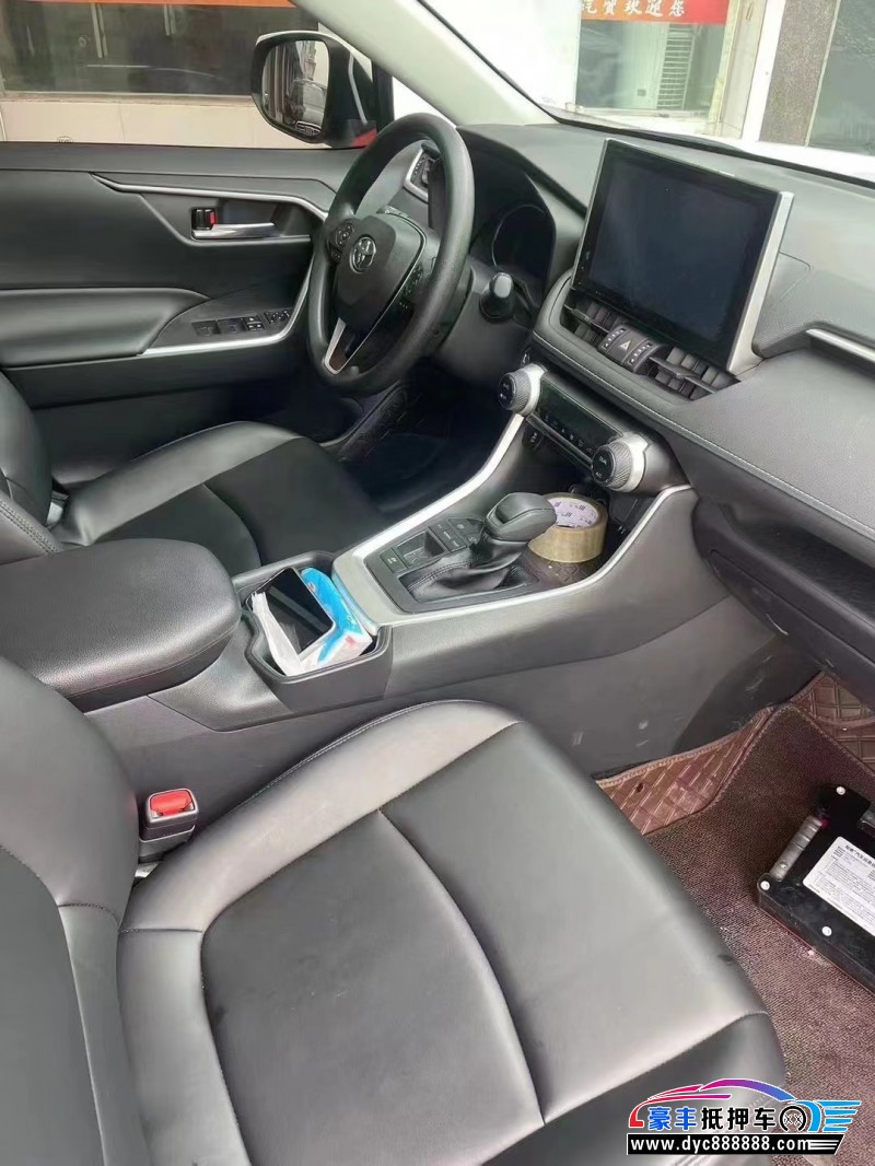 23年丰田RAV4轿车抵押车出售