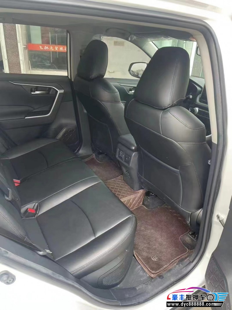 23年丰田RAV4轿车抵押车出售