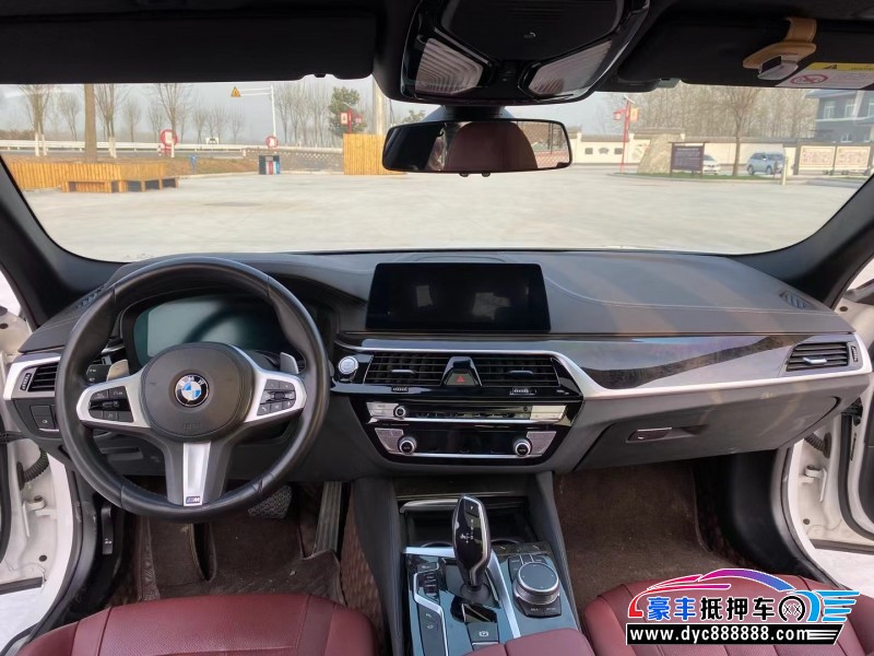 20年宝马5系轿车抵押车出售