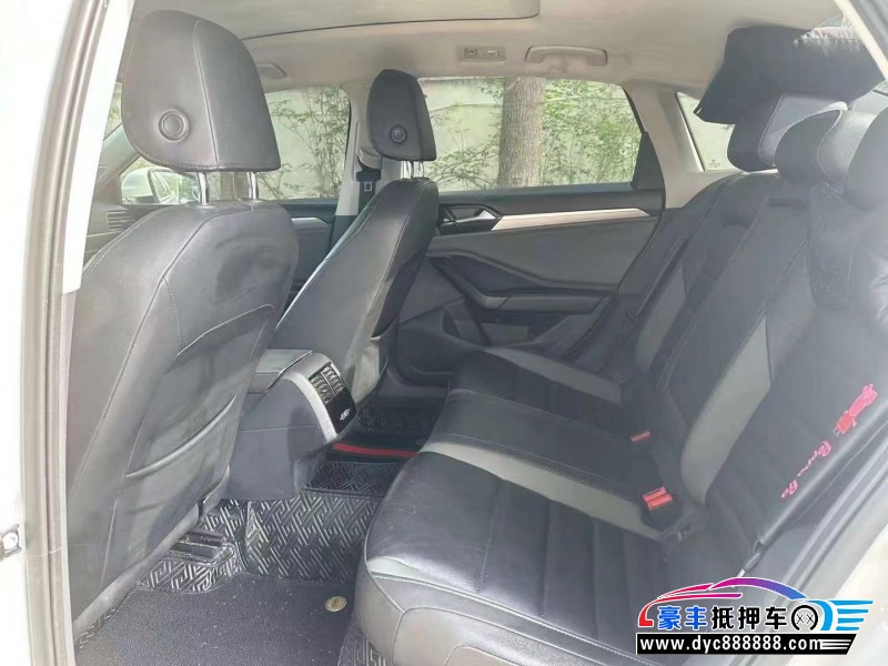 19年大众速腾轿车抵押车出售