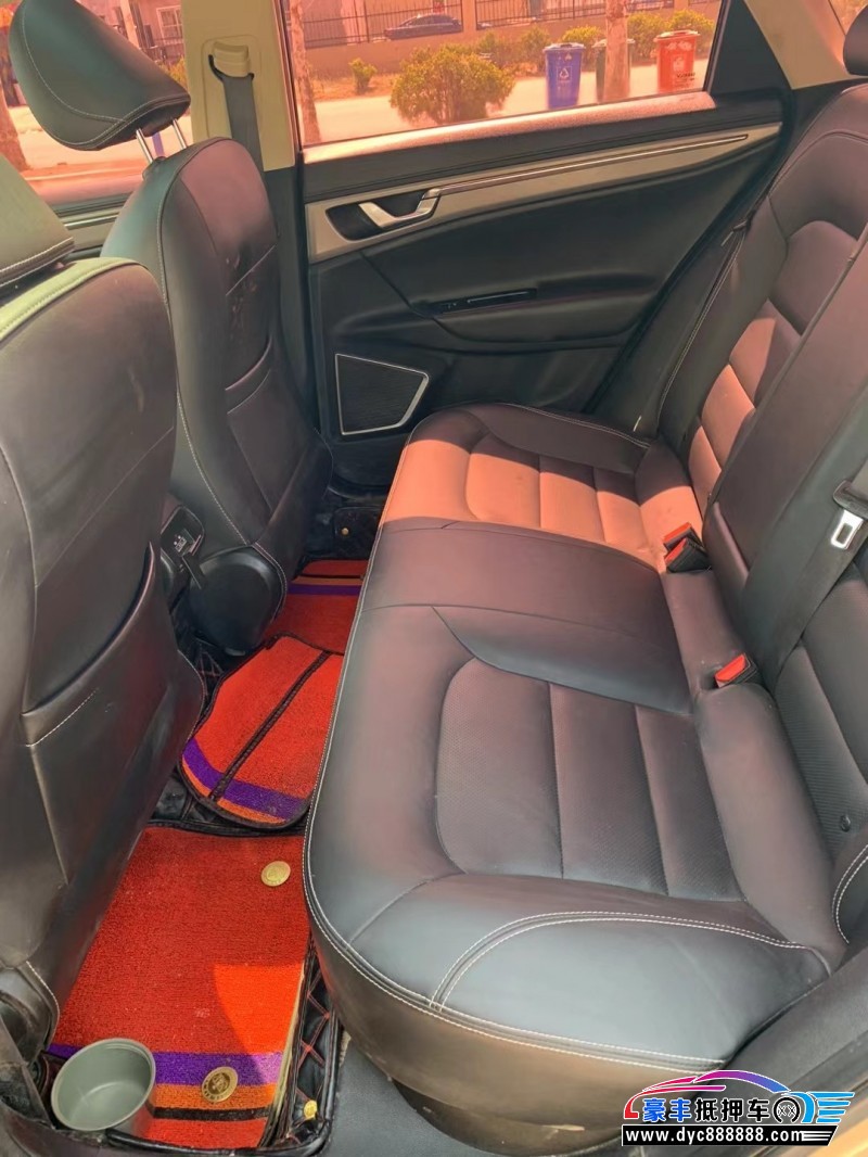 18年吉利帝豪轿车抵押车出售