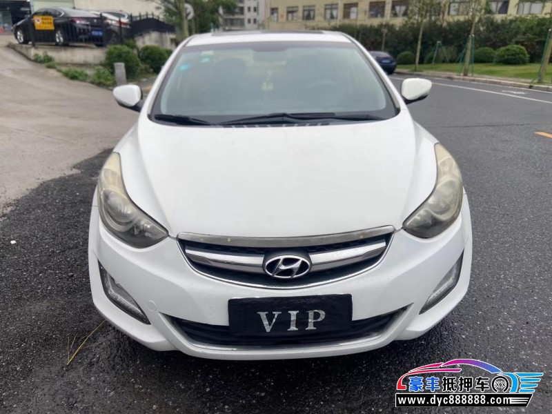 15年现代朗动轿车抵押车出售