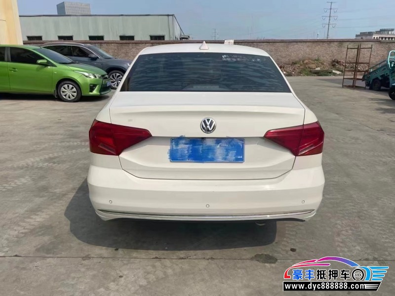 17年大众捷达轿车抵押车出售