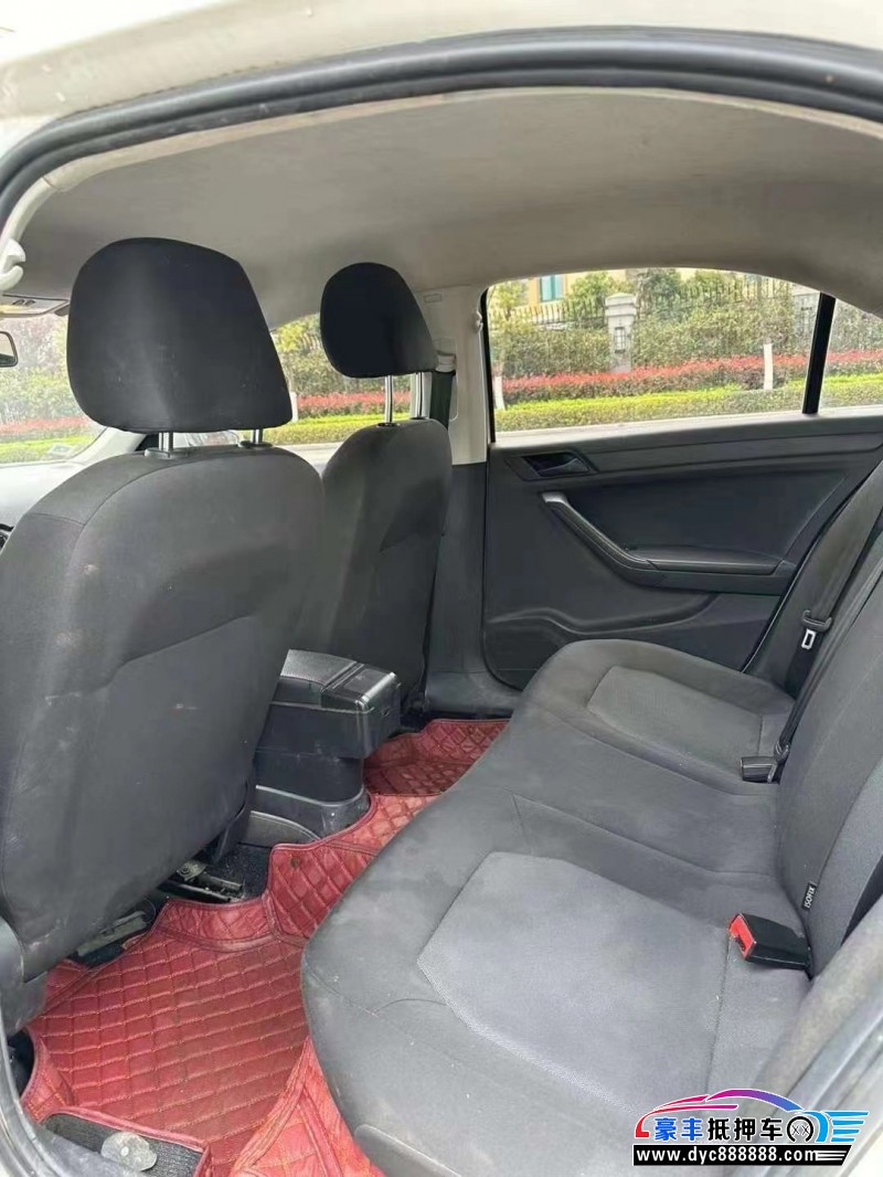 16年大众捷达轿车抵押车出售