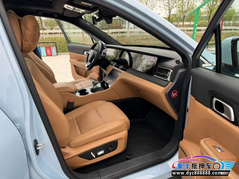 21年理想ONE轿车抵押车出售