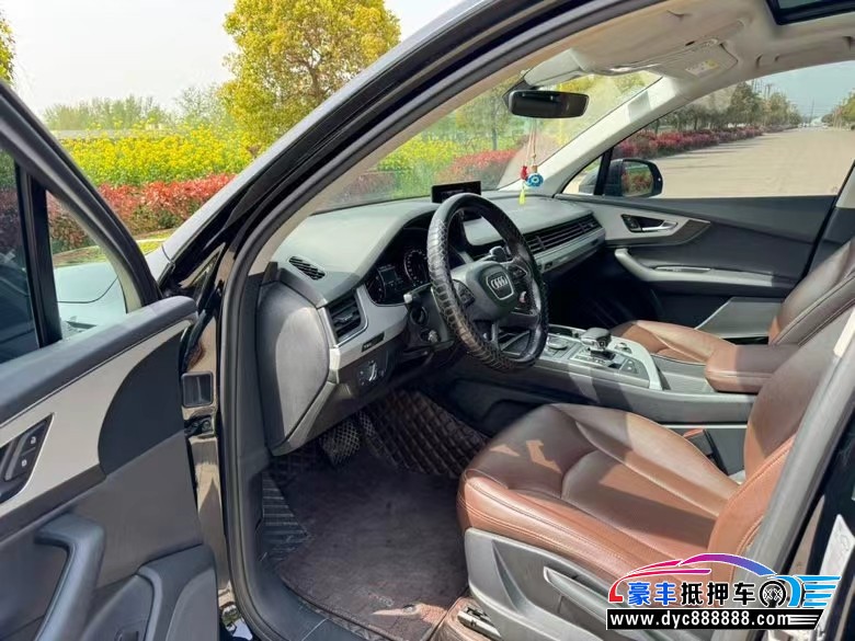 19年奥迪Q7轿车抵押车出售