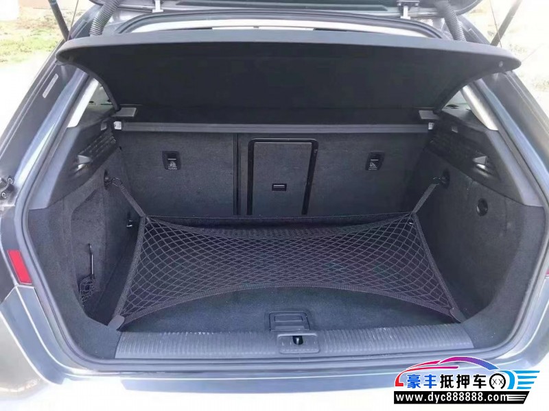 15年奥迪A3轿车抵押车出售