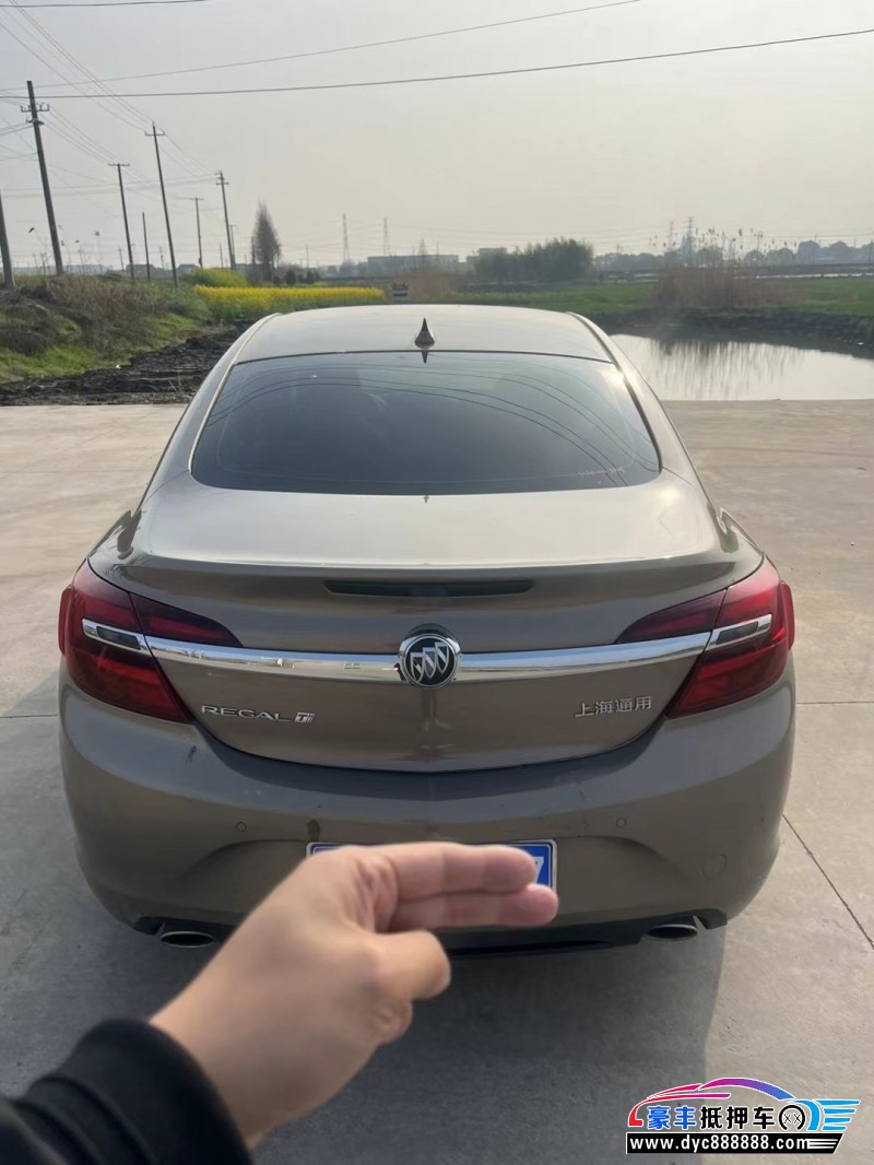 15年别克君威轿车抵押车出售