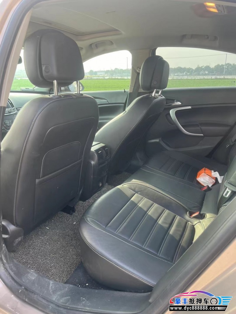 15年别克君威轿车抵押车出售