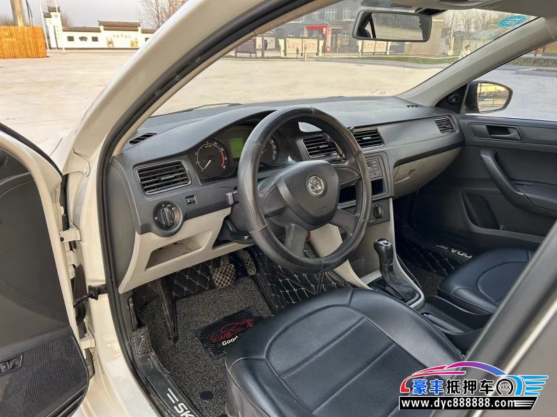 14年斯柯达昕锐轿车抵押车出售