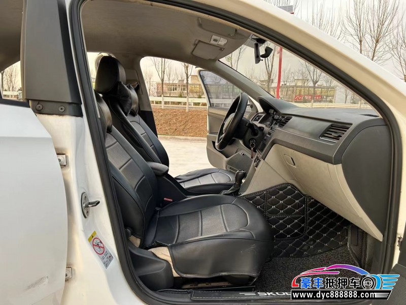 14年斯柯达昕锐轿车抵押车出售