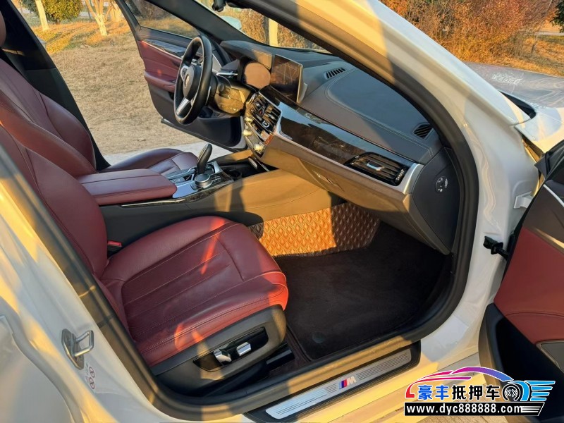 20年宝马5系轿车抵押车出售