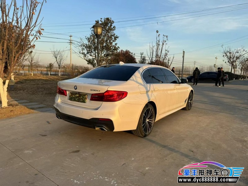 20年宝马5系轿车抵押车出售
