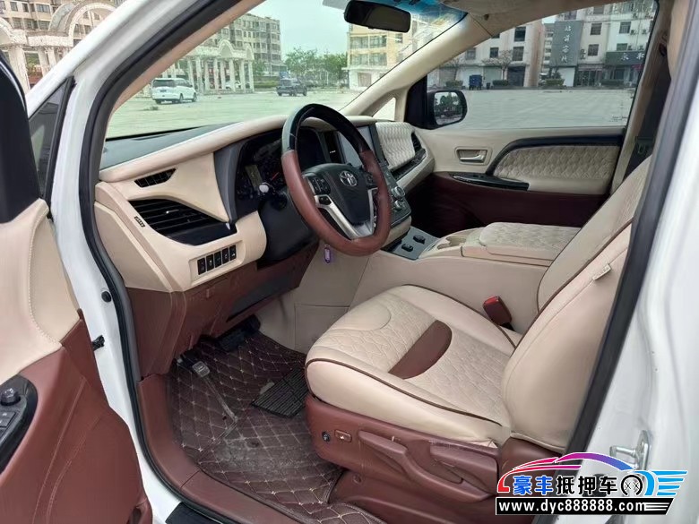 18年丰田塞纳MPV抵押车出售